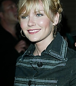 VMA2002_Arrivals16.jpg
