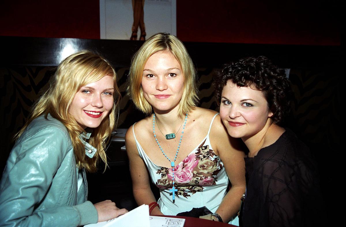 Secretary_AfterParty03.jpg