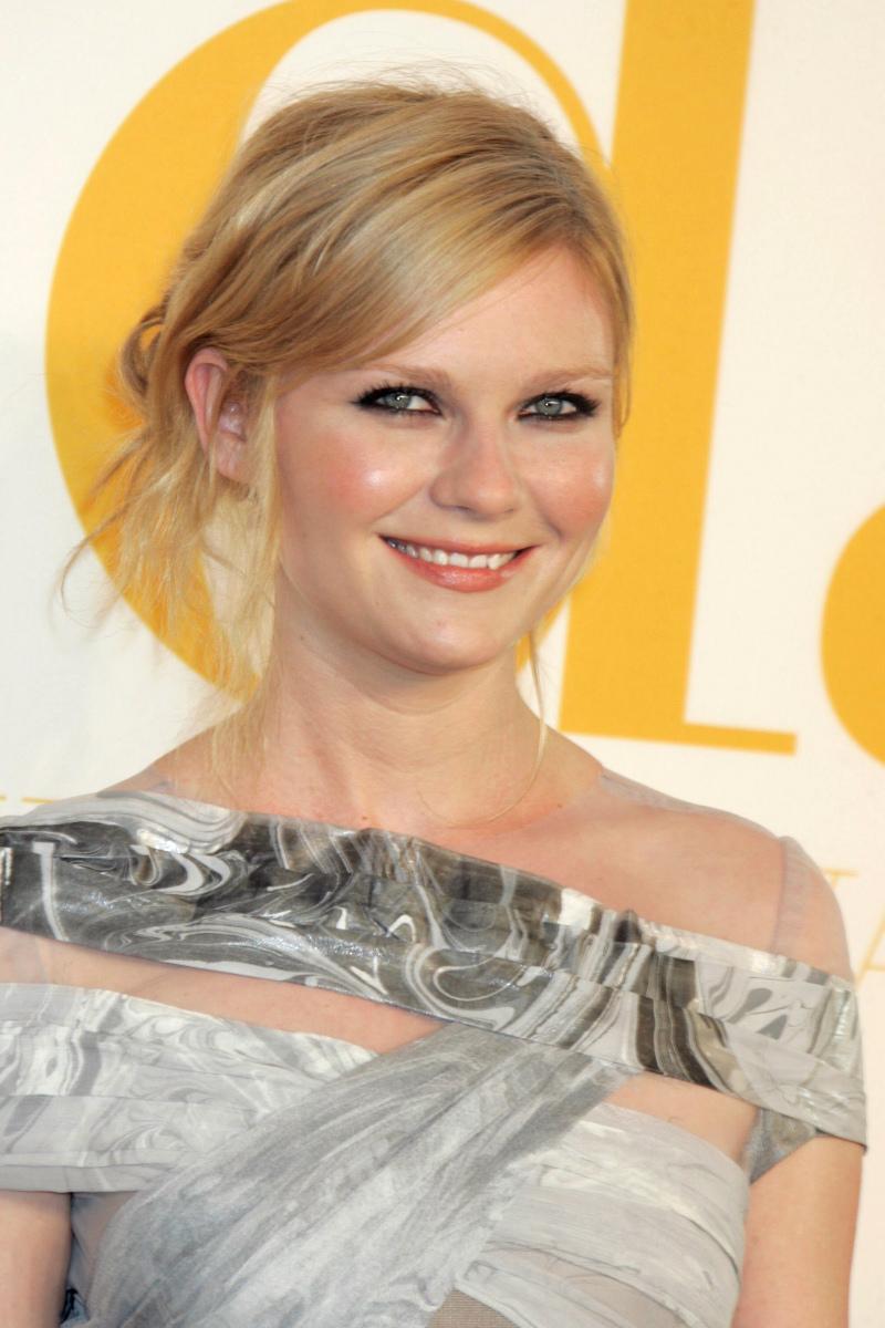 CFDA_Carpet24.jpg
