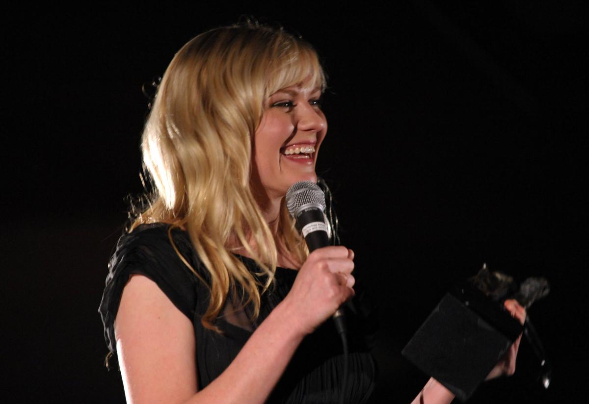 HeavenGala2010_Show09.jpg