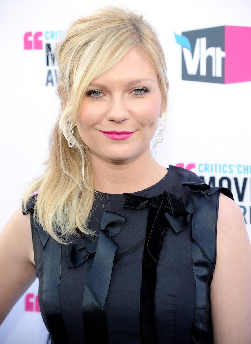 CriticsChoice2012_Arrivals20.jpg