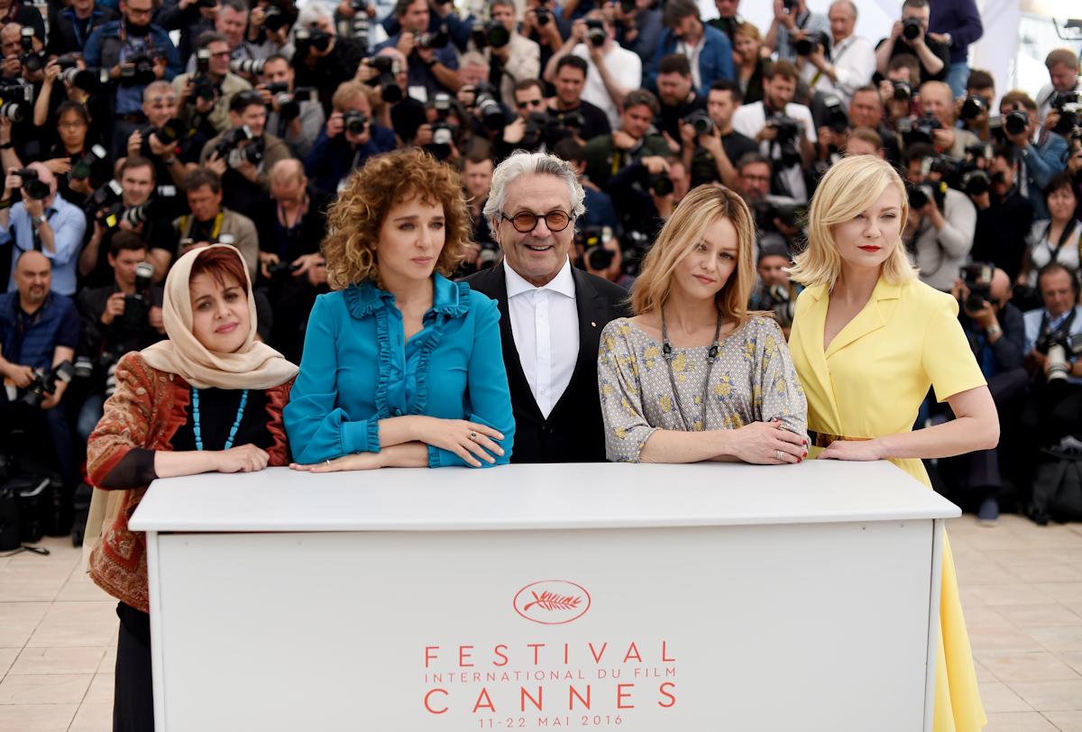 CannesJury_Photocall021.jpg