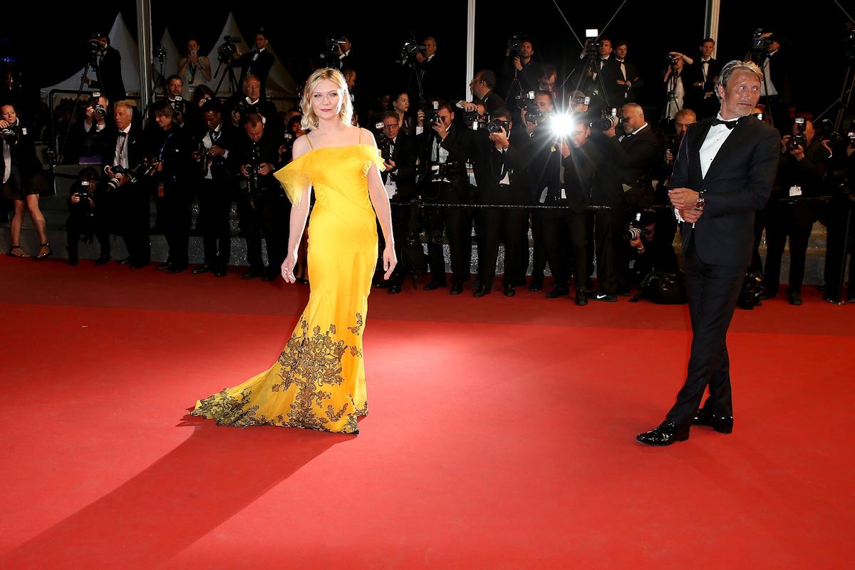 NeonDemon_CannesPremiere007.jpg
