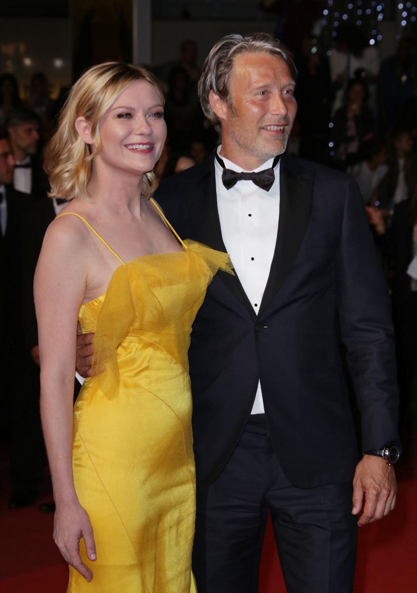 NeonDemon_CannesPremiere079.jpg
