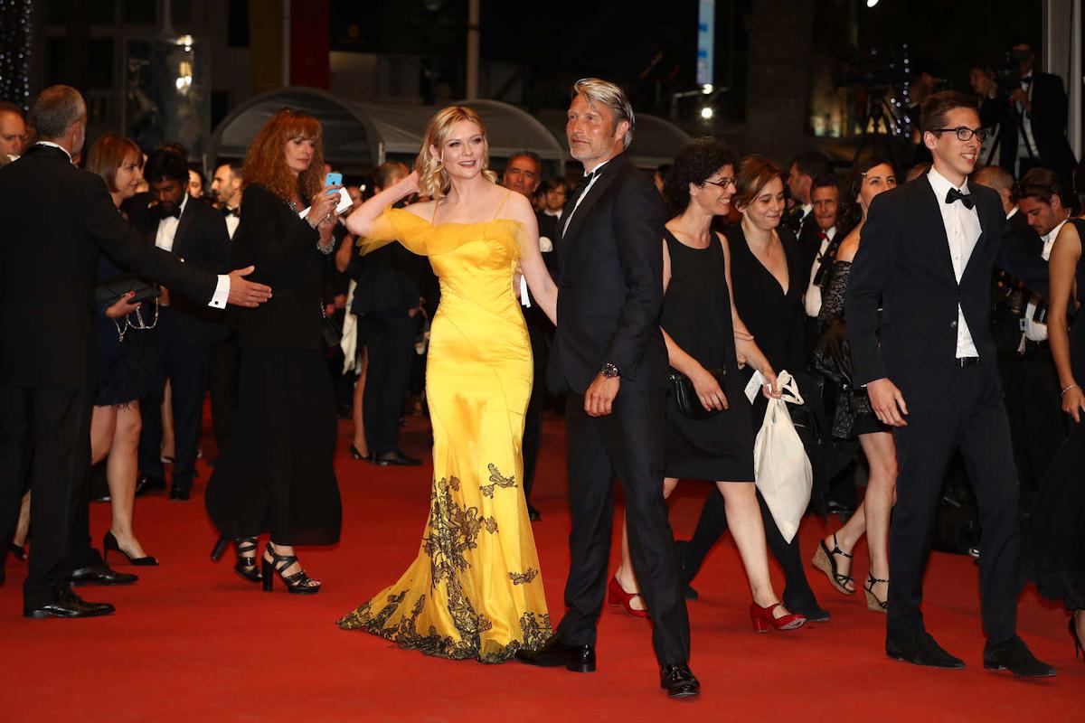 NeonDemon_CannesPremiere080.jpg