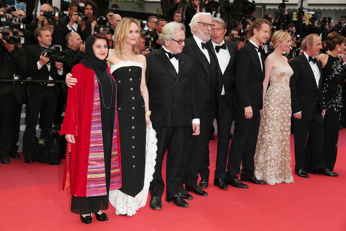 69thCannes_AwardsArrivals018.jpg