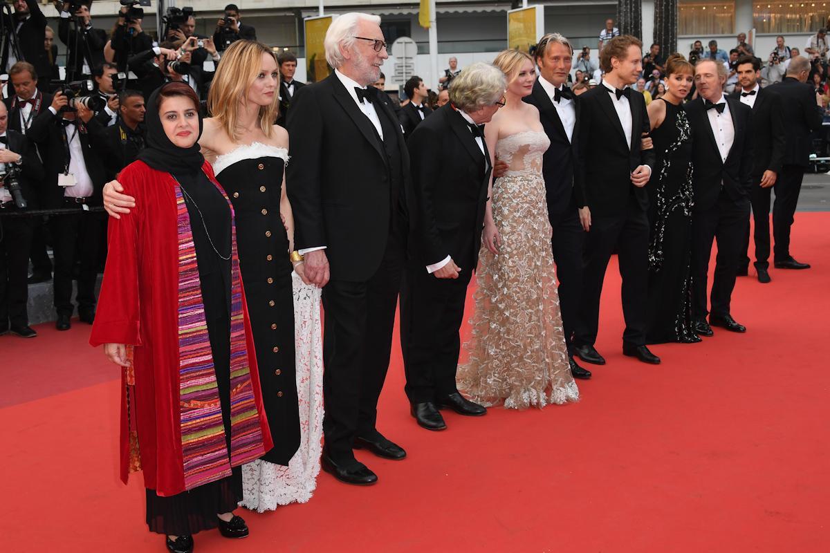 69thCannes_AwardsArrivals030.jpg