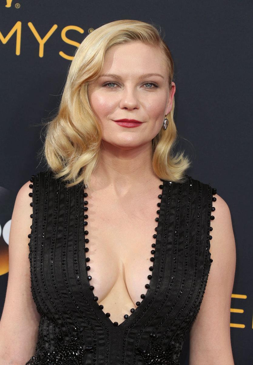 68thEmmyAwards_Arrivals086.jpg
