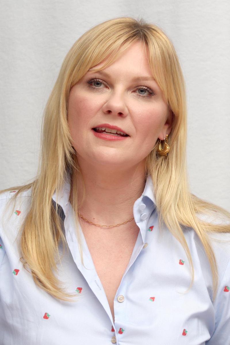 OnBecoming_PressConference09.jpg