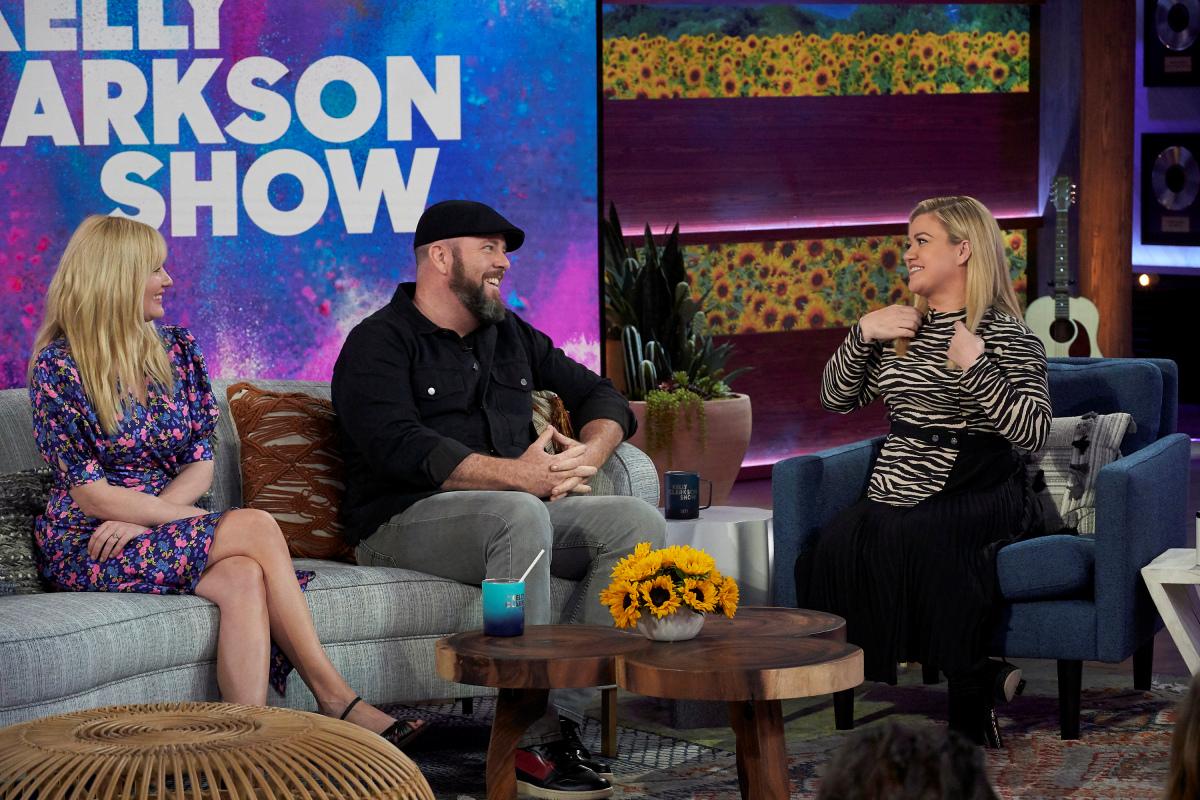 KellyClarkson2019_Promo04.jpg