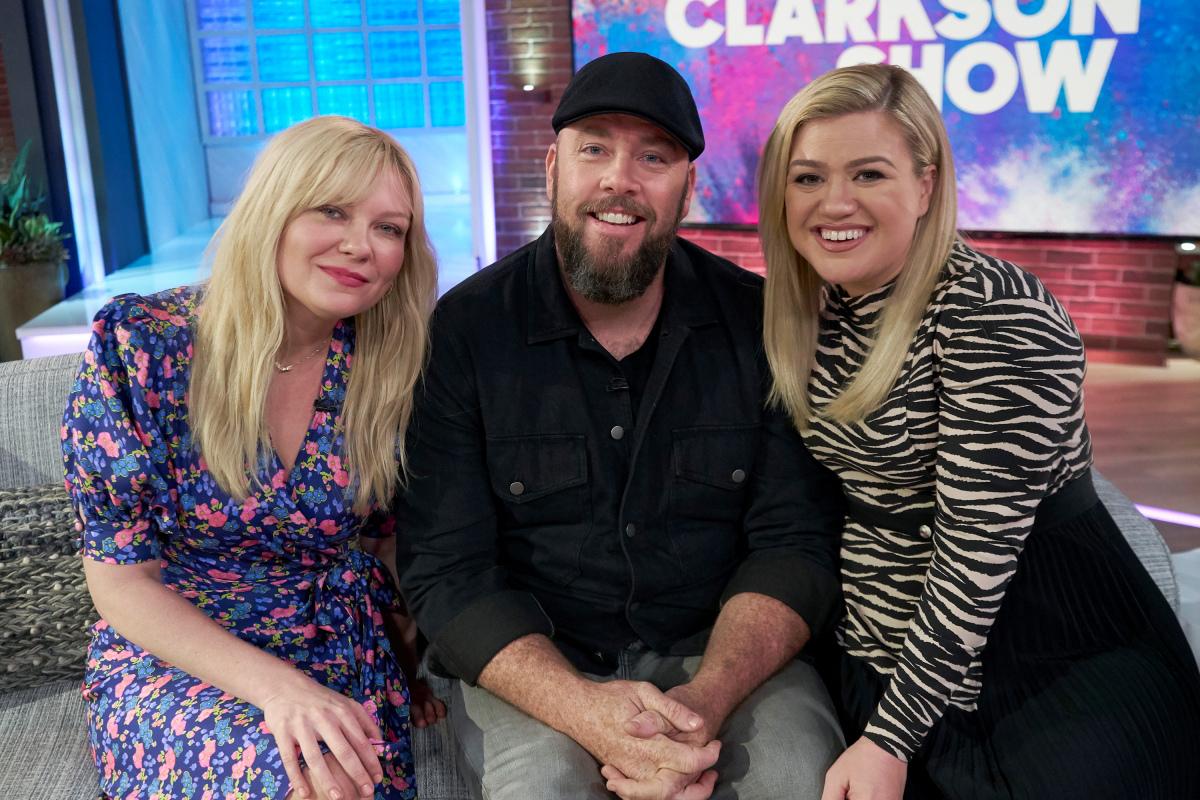 KellyClarkson2019_Promo05.jpg