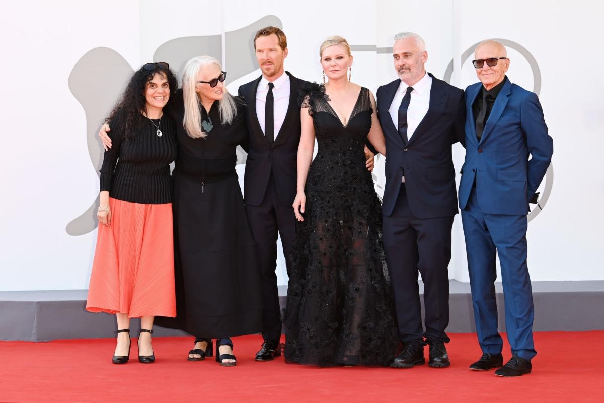 PowerOfTheDog_VenicePremiere28.jpg