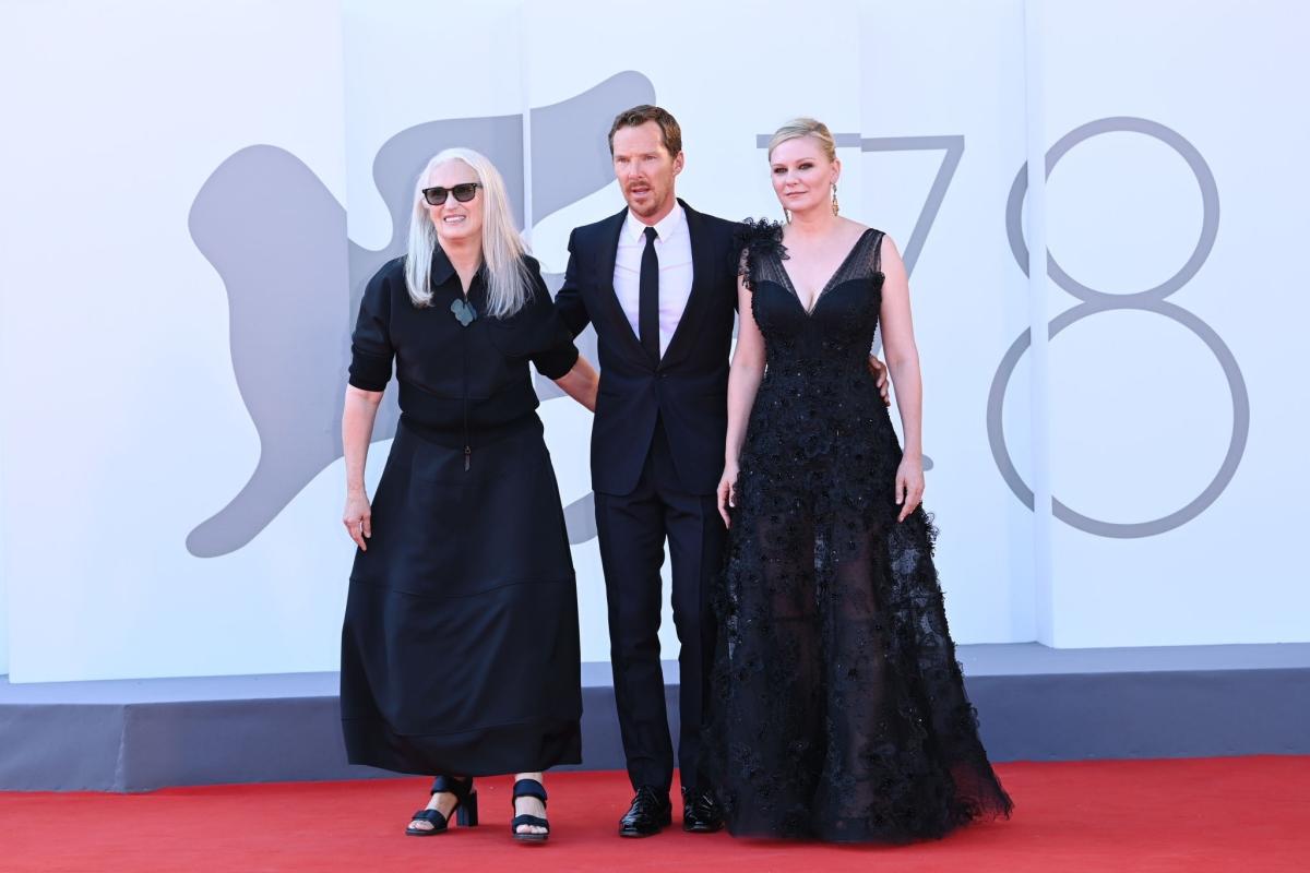 PowerOfTheDog_VenicePremiere50.jpg