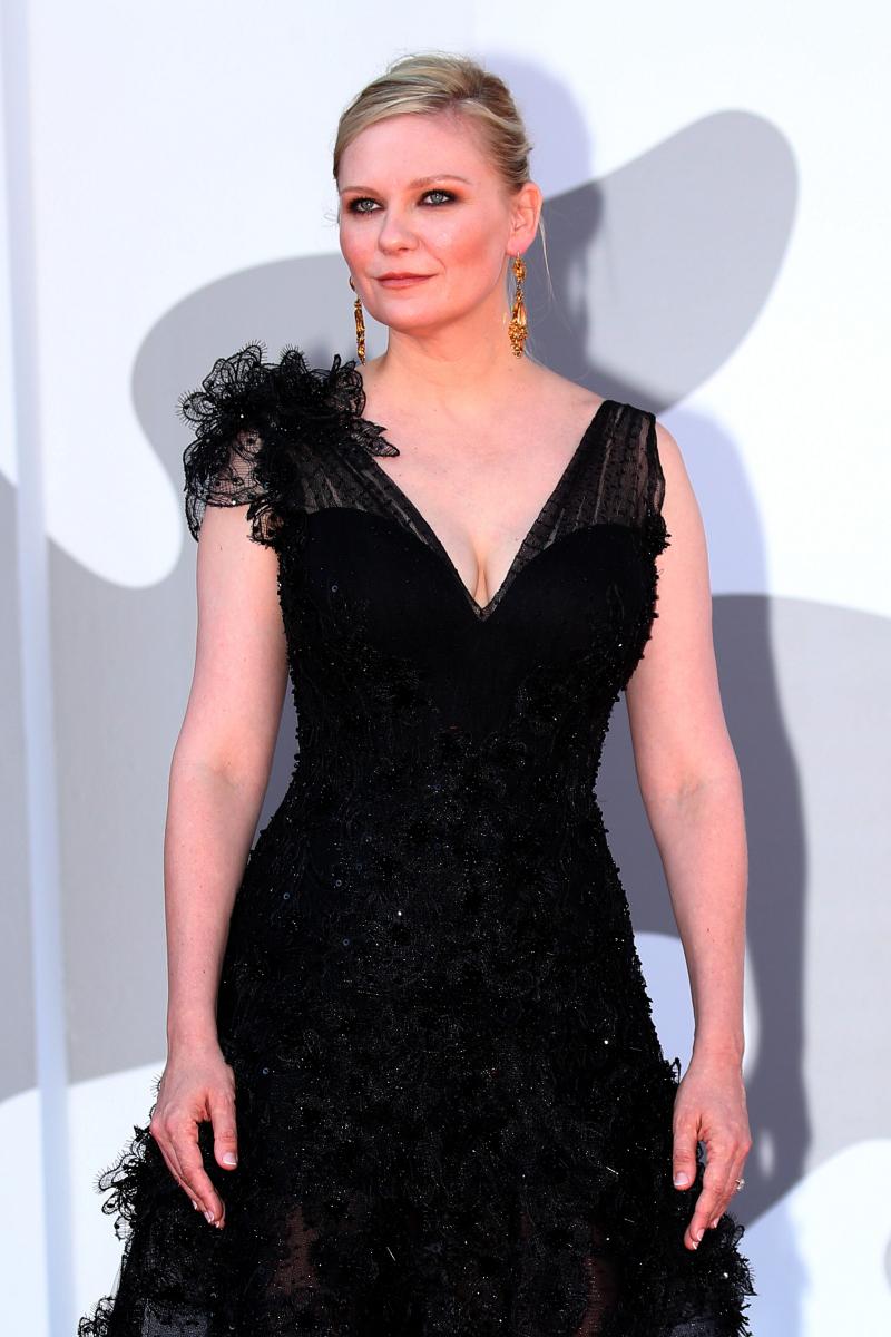 PowerOfTheDog_VenicePremiere81.jpg