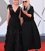 PowerOfTheDog_VenicePremiere20.jpg