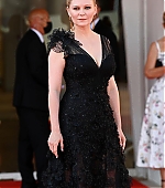 PowerOfTheDog_VenicePremiere51.jpg
