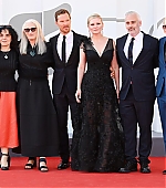 PowerOfTheDog_VenicePremiere61.jpg