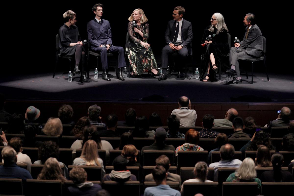 PowerOfTheDog_NewYorkPremiere66.jpg