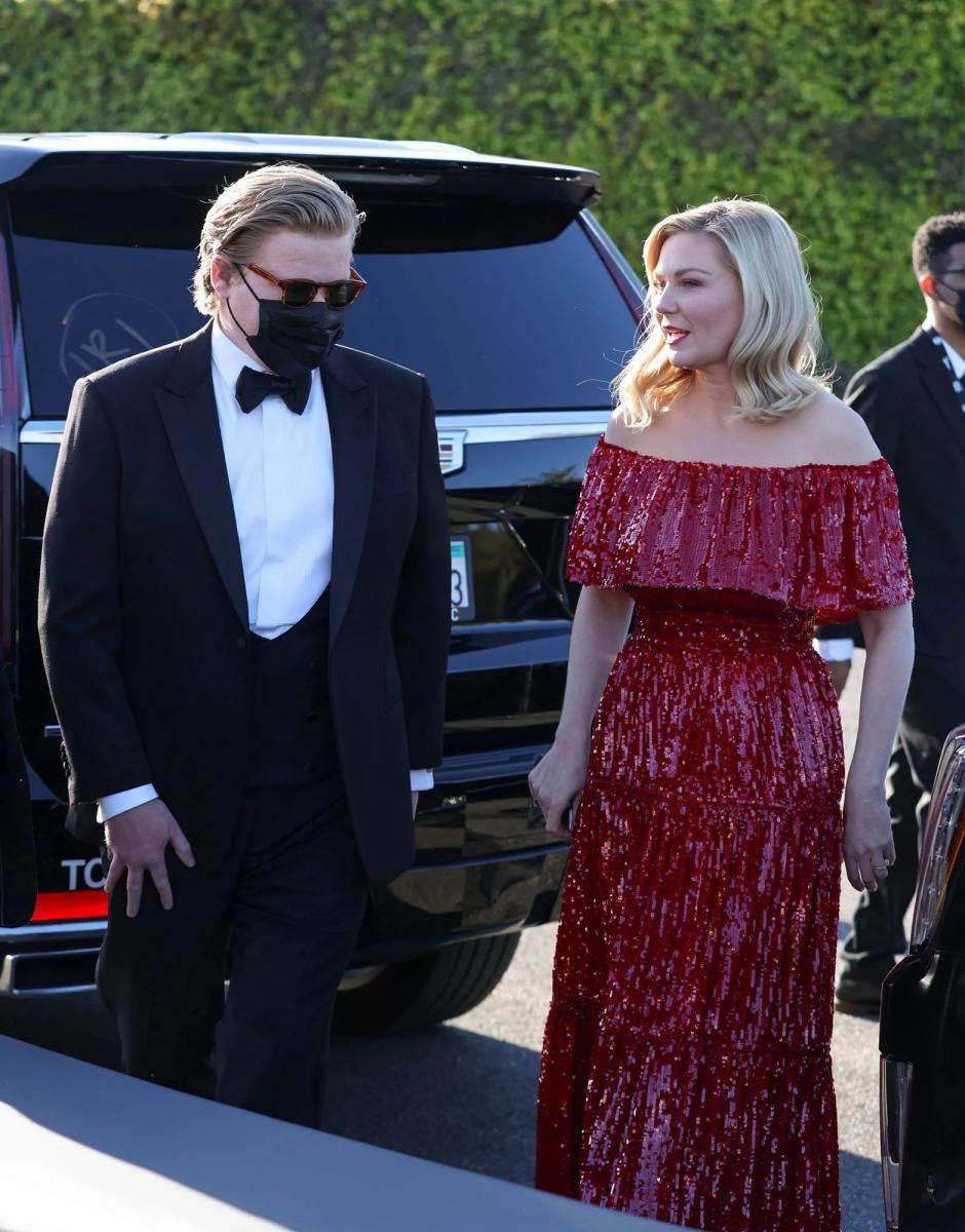 28thScreenActorsGuild_Arrivals01.jpg