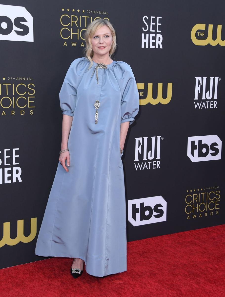 27thCriticsChoice_Arrivals06.jpg