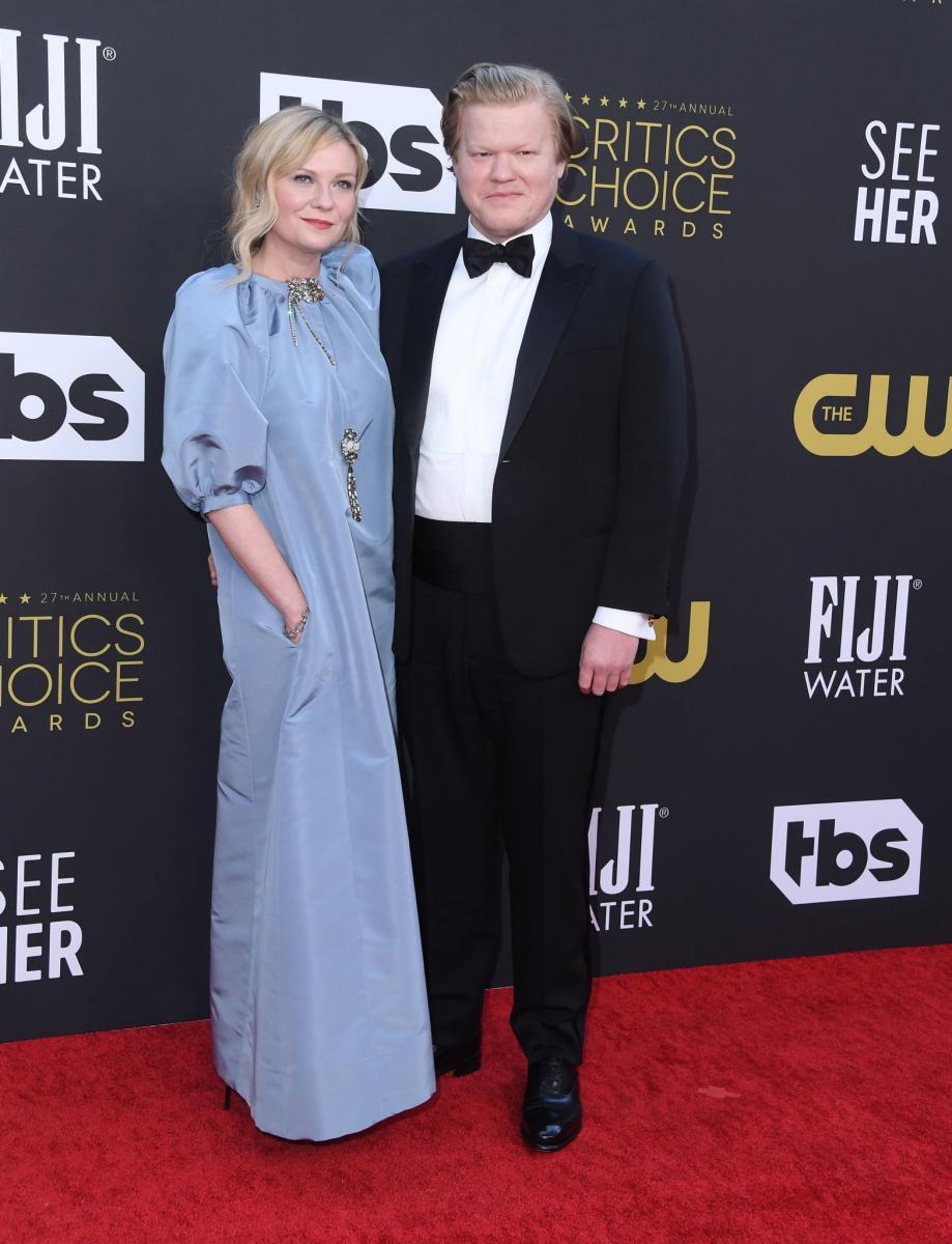 27thCriticsChoice_Arrivals24.jpg