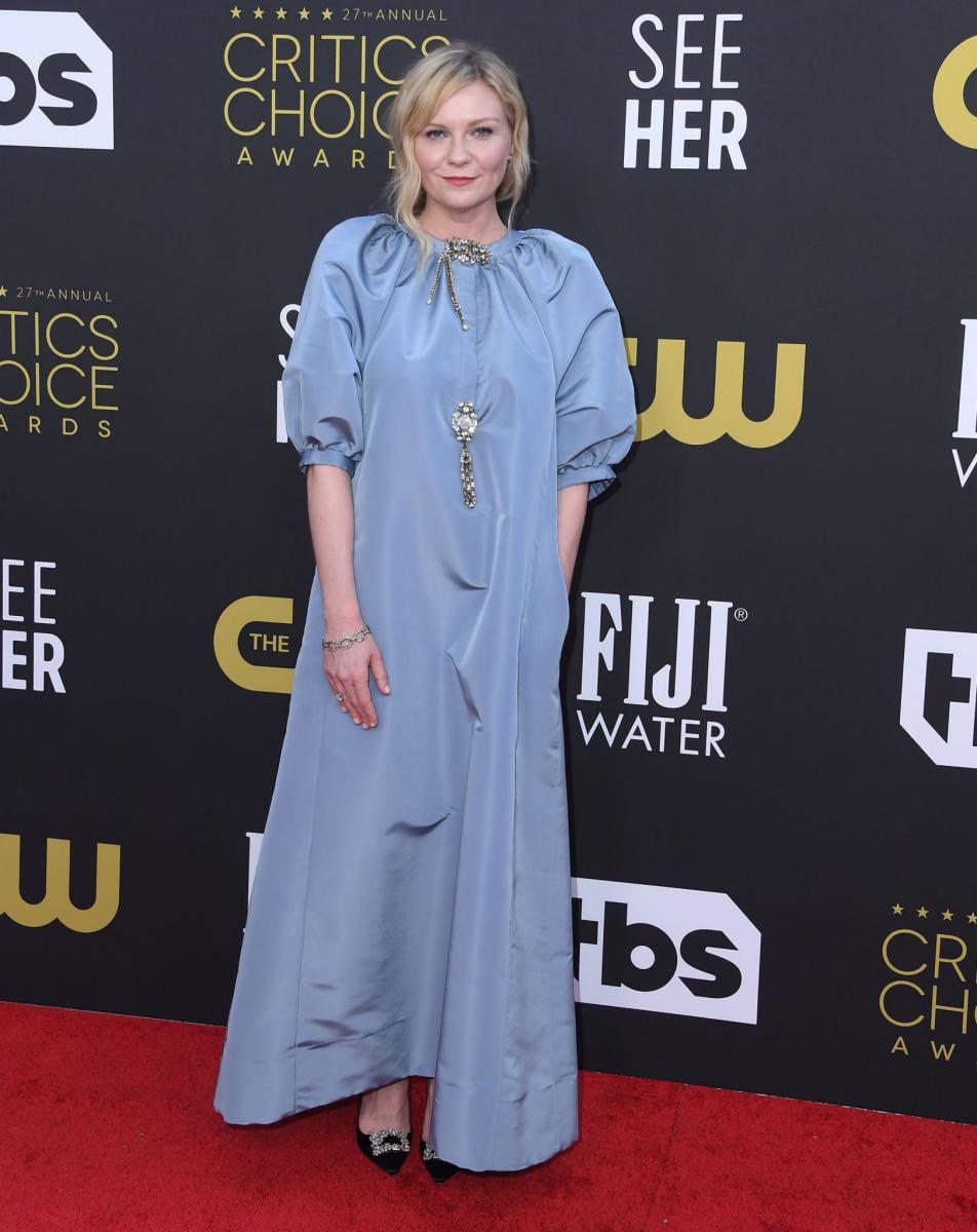 27thCriticsChoice_Arrivals31.jpg