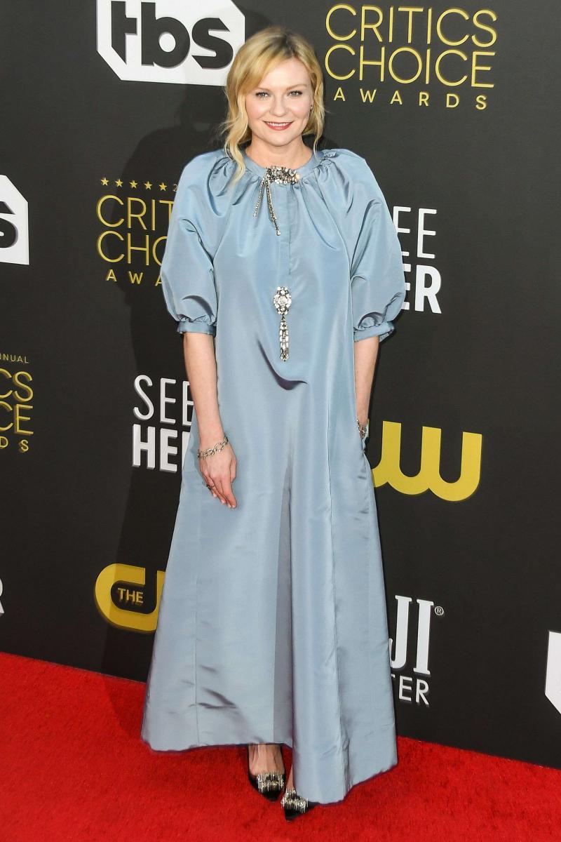 27thCriticsChoice_Arrivals36.jpg