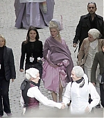 Filename=marieset02.jpg
Filesize=89KiB
Dimensions=1200x702
Date added=Nov 08, 2005 marieset02.jpg