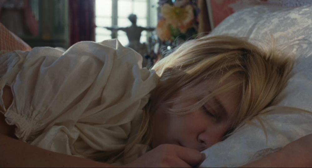MarieAntoinetteDVD_008.jpg