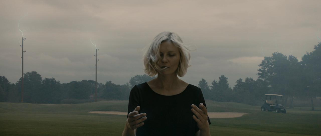 Melancholia_BluRay009.jpg