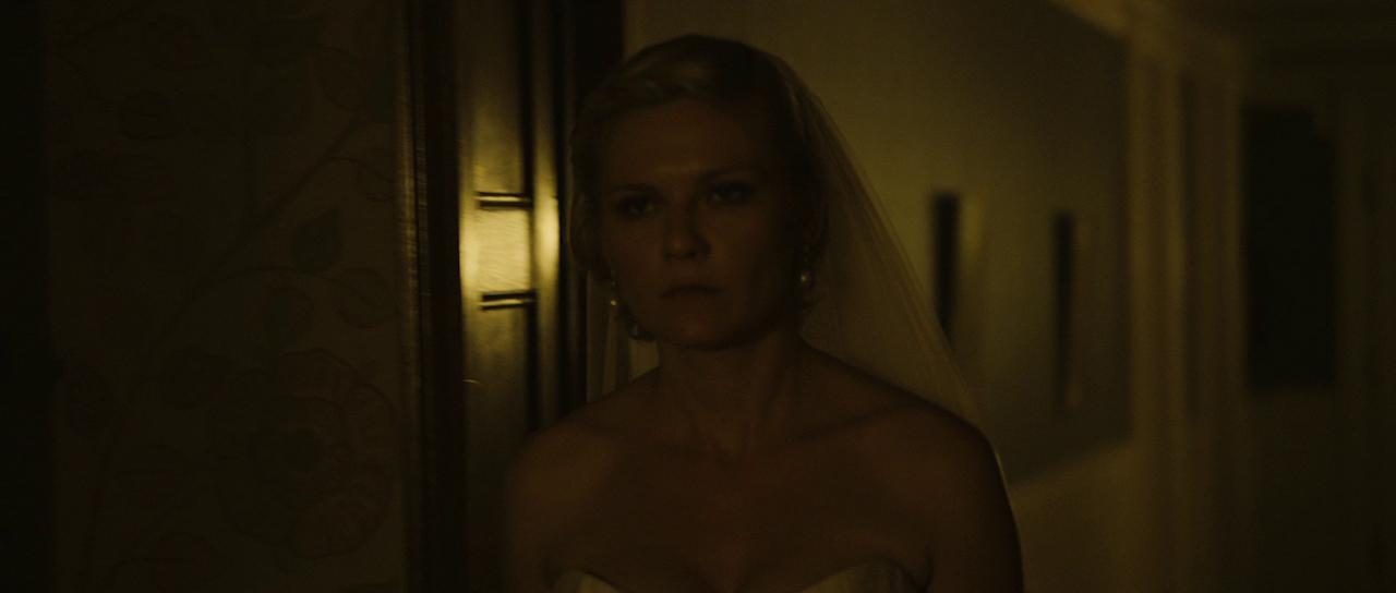 Melancholia_BluRay256.jpg