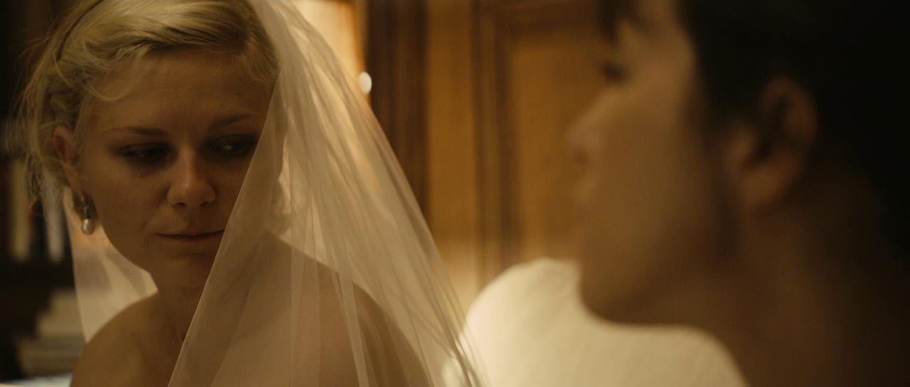 Melancholia_BluRay289.jpg