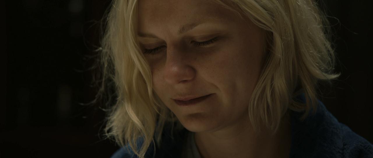 Melancholia_BluRay518.jpg