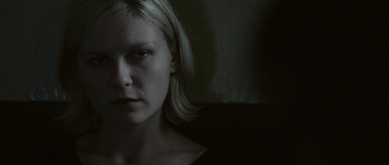 Melancholia_BluRay679.jpg