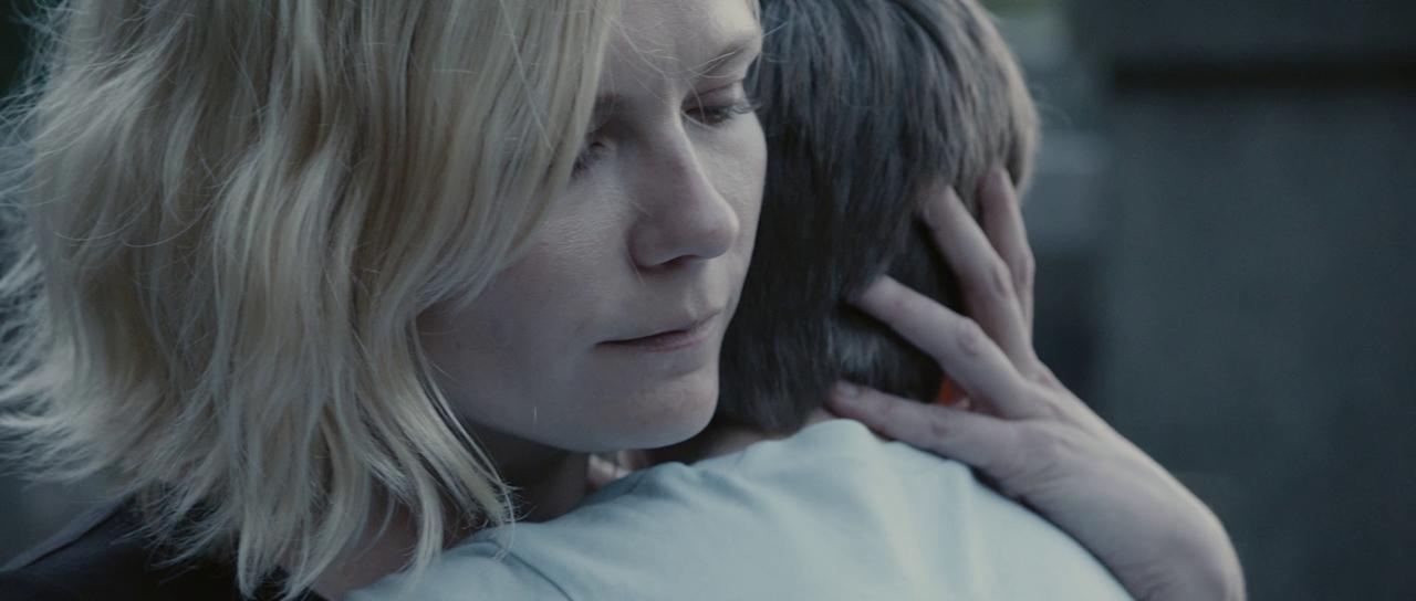 Melancholia_BluRay695.jpg