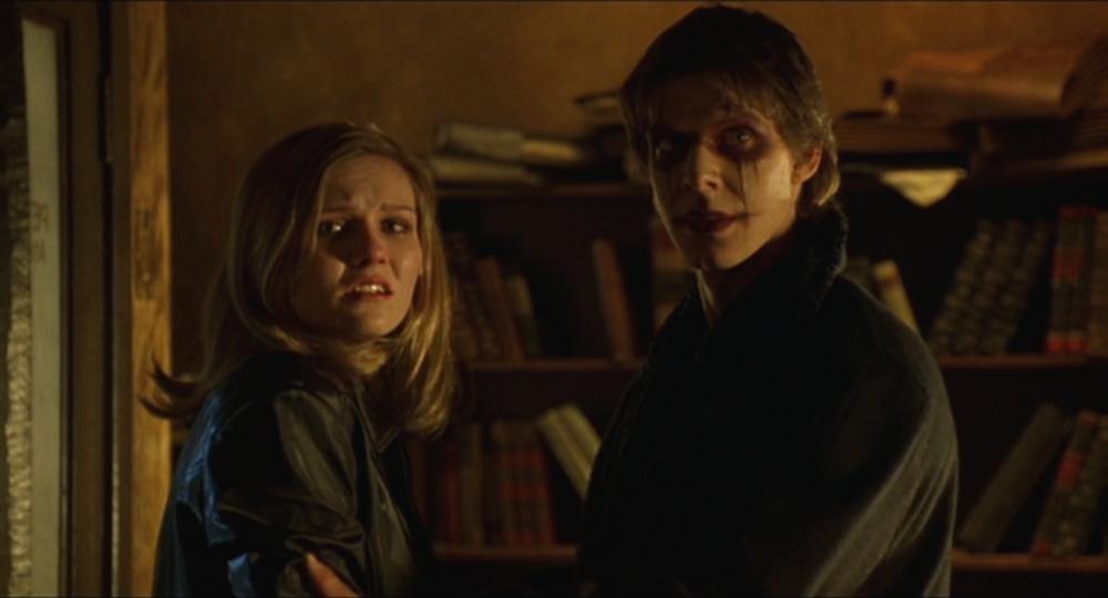 CrowDVD_174.jpg