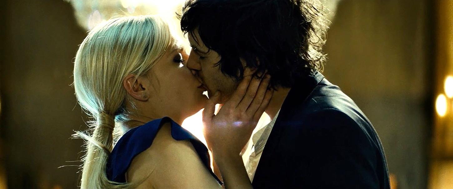 UpsideDown_BluRay384.jpg
