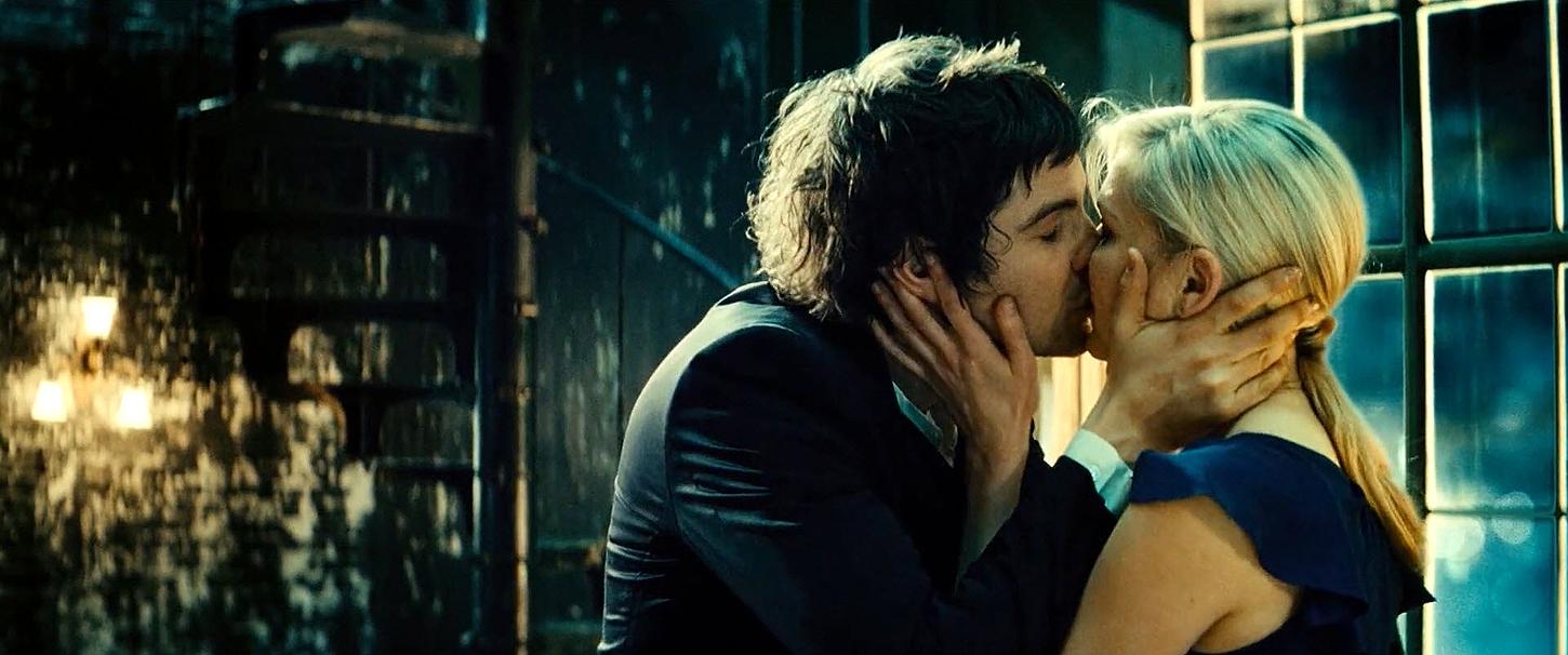 UpsideDown_BluRay396.jpg