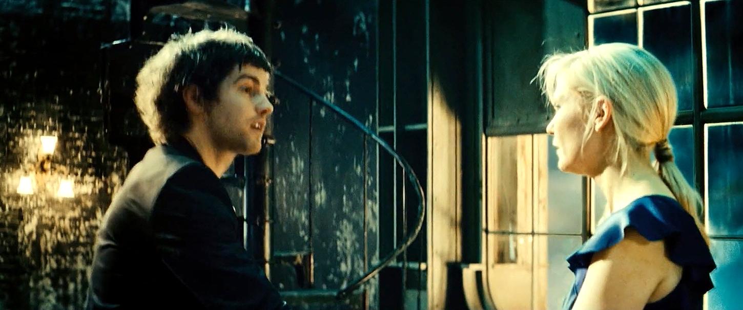 UpsideDown_BluRay397.jpg