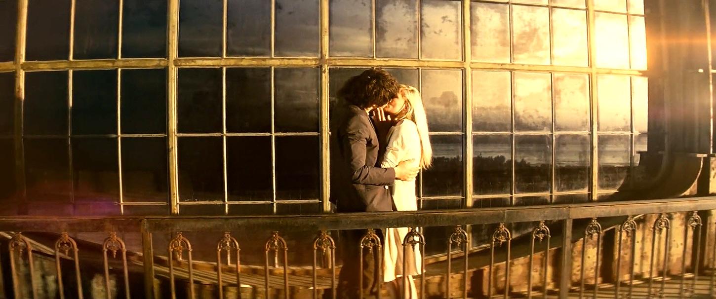 UpsideDown_BluRay497.jpg